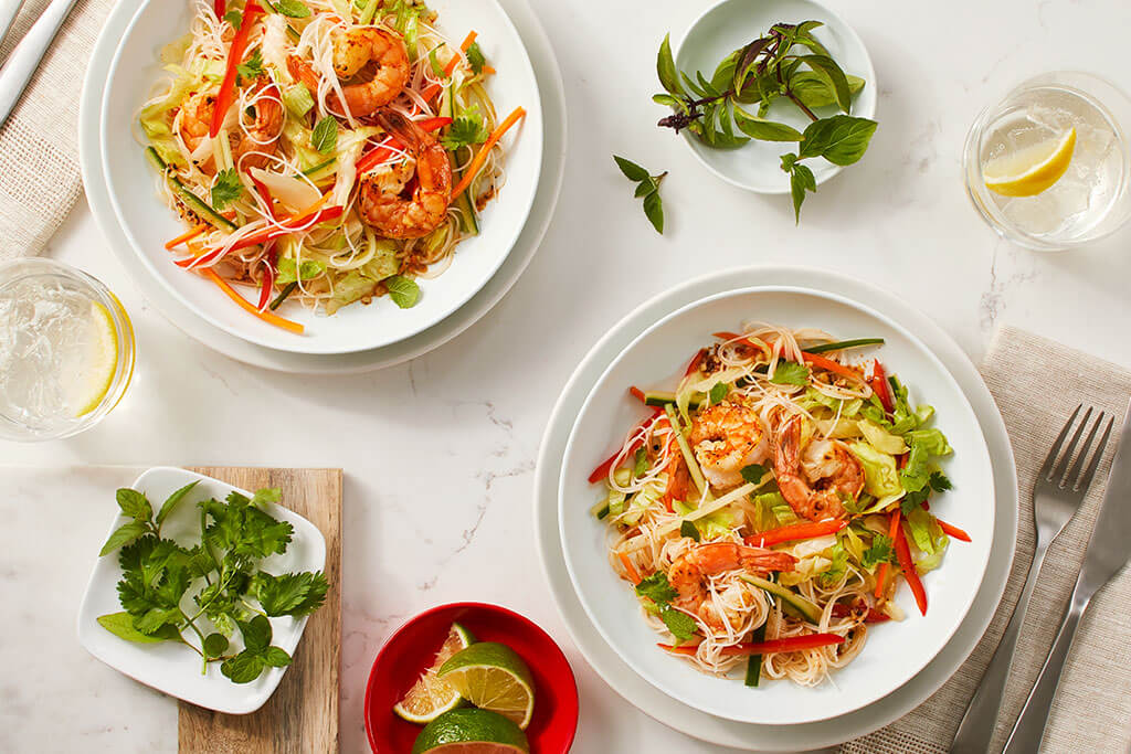 Salade aux crevettes et aux nouilles de riz