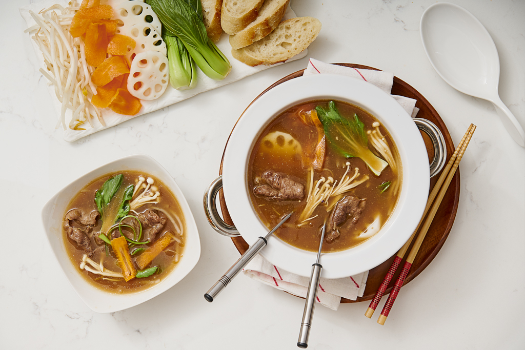 Fondue chinoise aux champignons et au miso