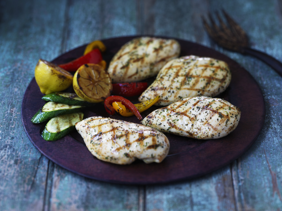 Poulet grillé aux herbes et au citron