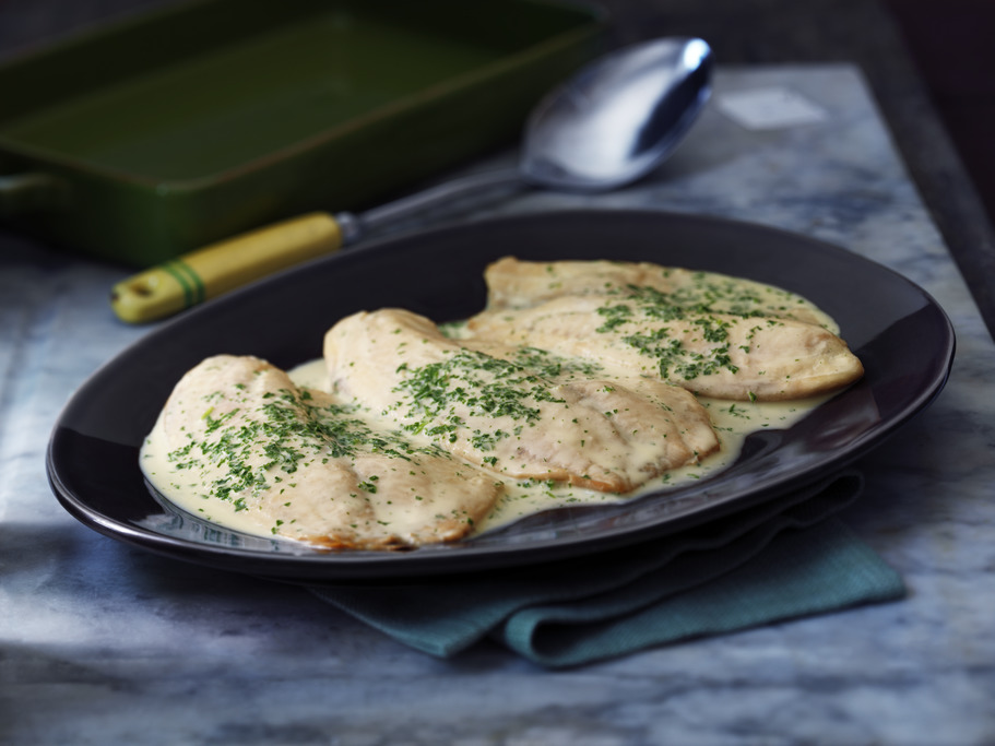 Tilapia poché avec sauce au vin blanc