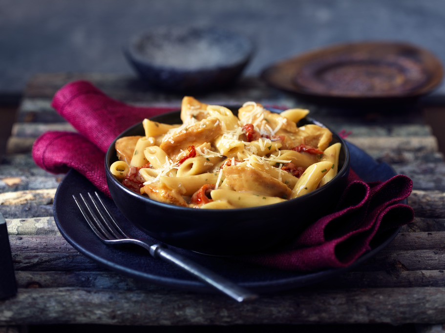 Poulet et pennes à la toscane