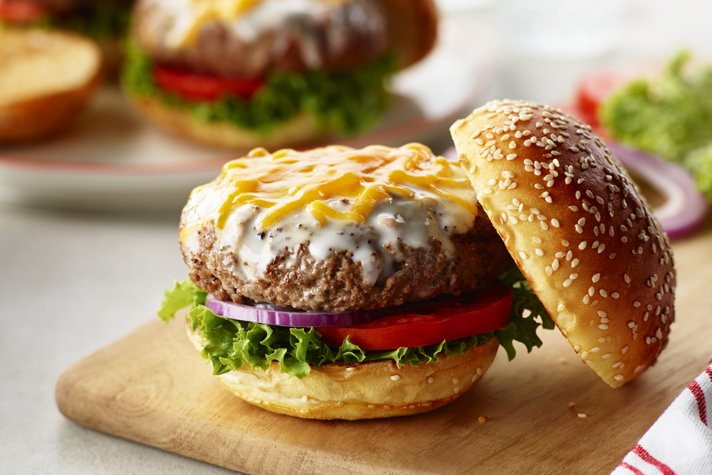 Hamburgers de luxe fourrés au fromage