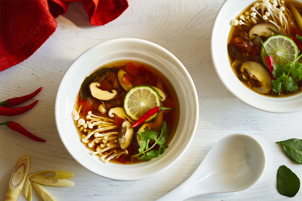 Soupe phô tom yum végétarienne