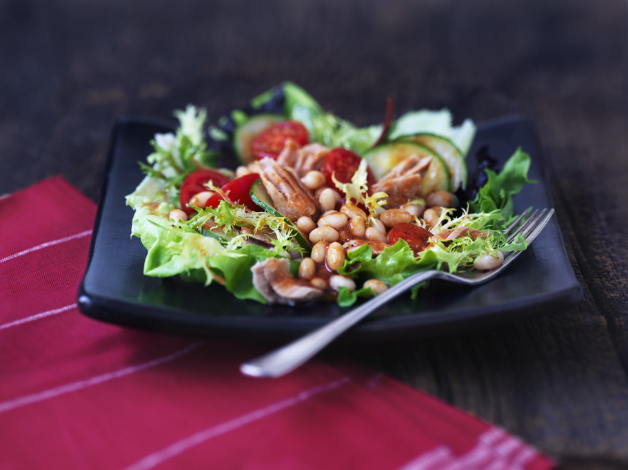 Tuna and White Bean Salad with V8® Dressing