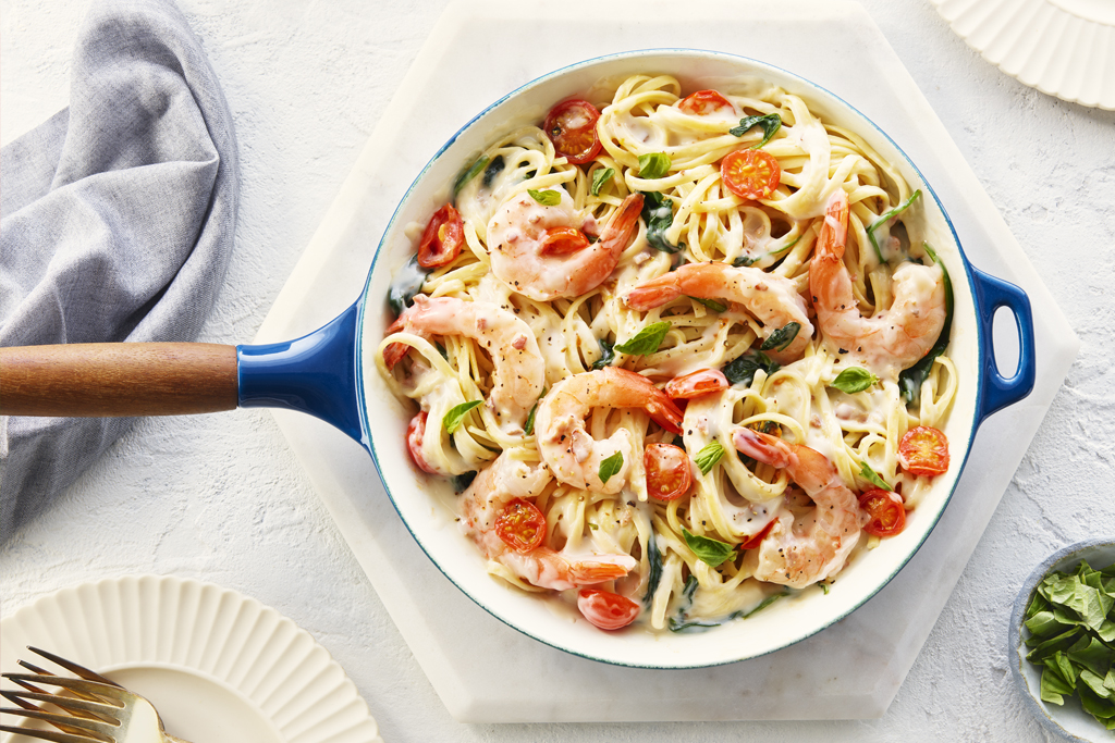 Linguines avec bacon et crevettes tout-en-un