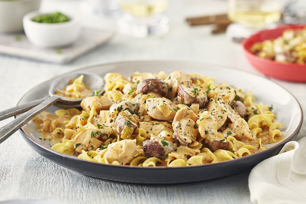 Slow Cooker Chicken and Mushroom in Roasted Garlic Sauce