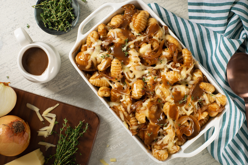 Casserole de gnocchis aux oignons à la française